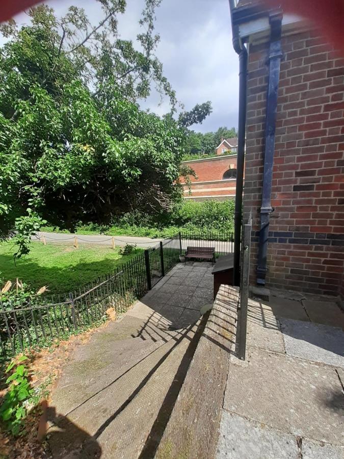 Villa Alum House à Tewkesbury Extérieur photo